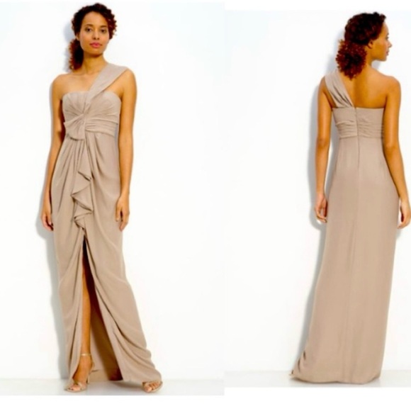 BCBG MAXAZRIA  One Shoulder Bridal Wedding  Dress SIZE 6 Taupe - Picture 1 of 13